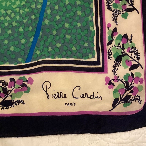 Vintage Pierre Cardin Paris trees square silk scarf - Picture 5 of 17